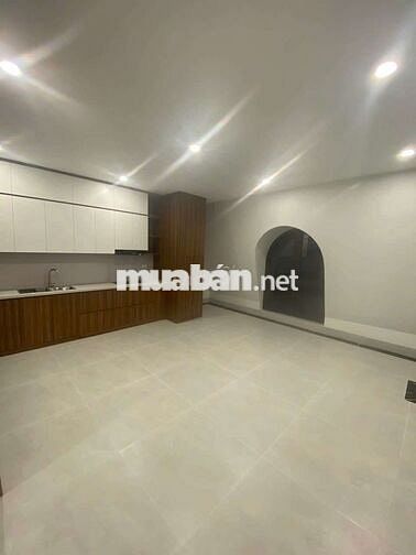 Cho thuê shophouse 5 tầng diện tích 500 m giá 35 triệu Vinhomes GL