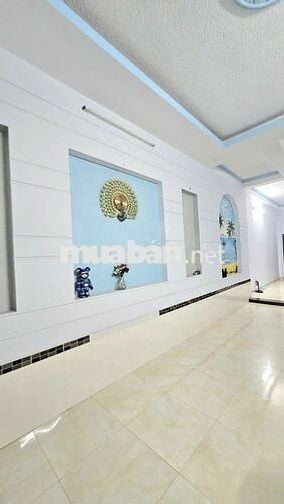 Nhà mặt tiền ,đông hòa ,dĩ an ,100m2