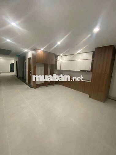 Cho thuê shophouse 5 tầng diện tích 500 m giá 35 triệu Vinhomes GL