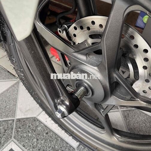 AB 125/2025 4val xám đỏ sporty, mới 100%,  9 chủ