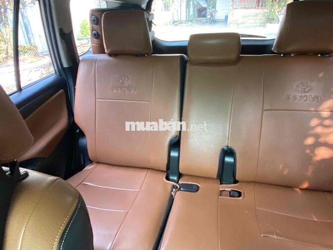 Toyota Innova 2017 2.0E - 140000 km