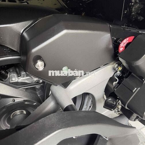 AB 125/2025 4val xám đỏ sporty, mới 100%,  9 chủ