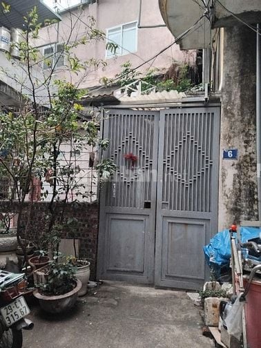 Cho thuê nhà phố Ngọc Lâm, Long Biên, diên tích 18m2 x 3 tầng