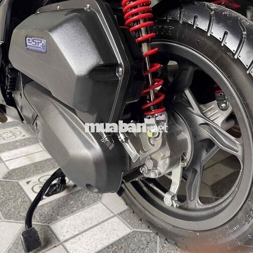 AB 125/2025 4val xám đỏ sporty, mới 100%,  9 chủ