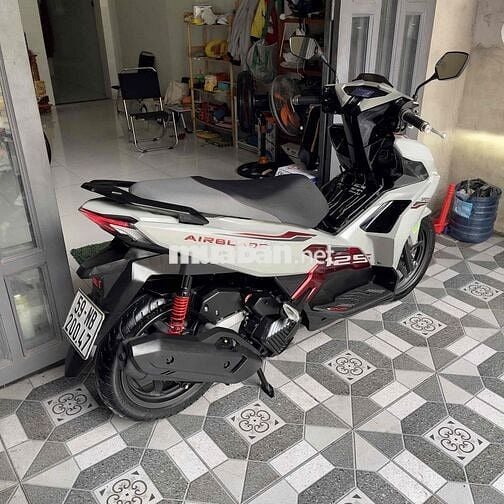 AB 125/2025 4val xám đỏ sporty, mới 100%,  9 chủ