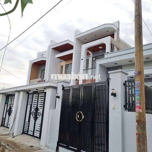 Bán nhà ngay nhà thờ Tân Triều . Trả trước 500tr dọn vào đón tết