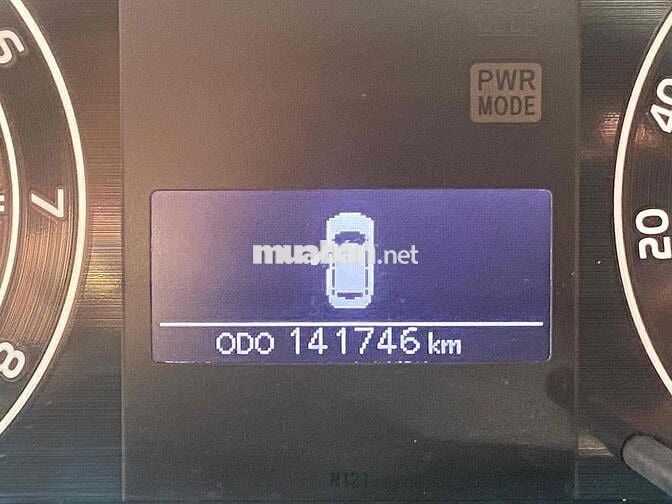 Toyota Innova 2017 2.0E - 140000 km