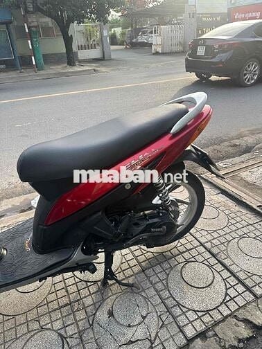 Honda Click màu Đỏ ( xe tay ga giá rẻ)