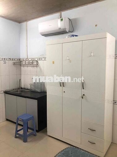 PHÒNG TRỌ MẶT TIỀN HÒA HƯNG – QUẬN 10 – NỘI THẤT