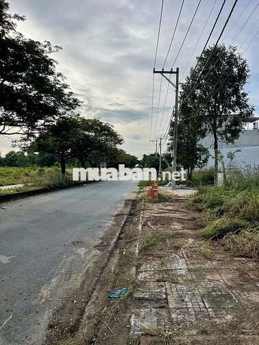 Bán đất khu dân cư Lavender đường đôi 28m