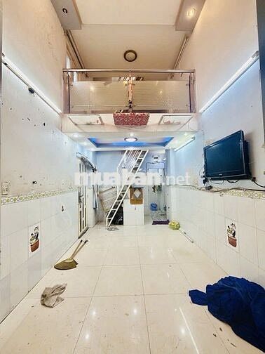 1 Xẹt ra Mặt Tiền Tôn Đản Q 4  DIỆN TÍCH SD 49 M2