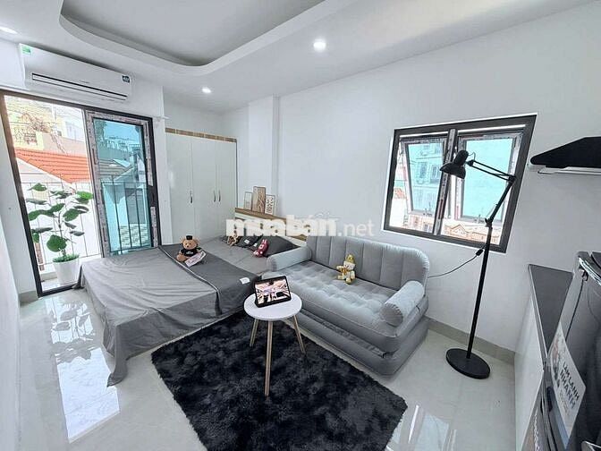 Bóc tem CCMN 25-30m2 xịn sò. Full đồ ban công thoáng, Mễ Trì Thượng