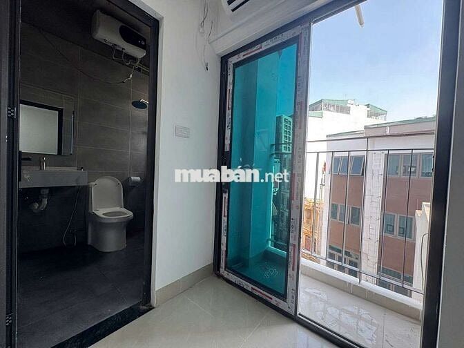 Bóc tem CCMN 25-30m2 xịn sò. Full đồ ban công thoáng, Mễ Trì Thượng