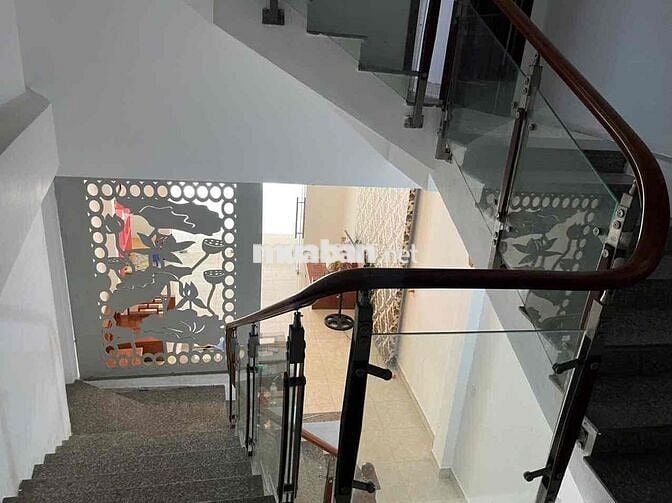 Cho thuê nhà 3 tầng mới đẹp, mặt đường Quốc lộ 37 – Thượng Đình 📍 Vị t