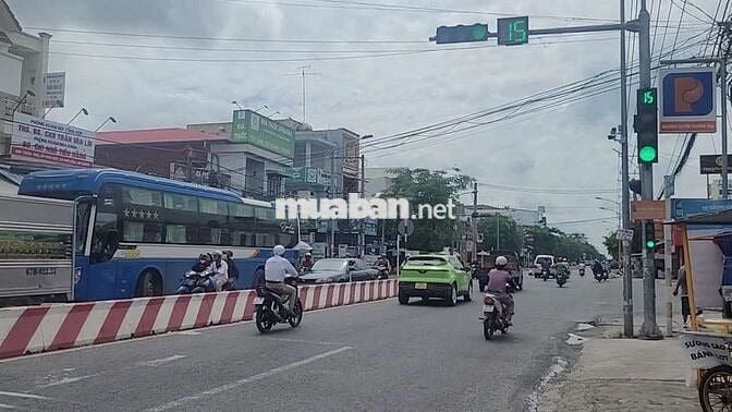 Bán nền Chợ TT Phú Hòa, mặt tiền đường Trần Phú (943)