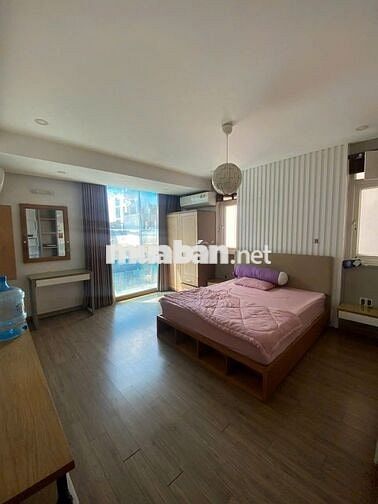 📱 NHÀ RỘNG MT C18_(K300)_10x20m_TRỆT 3 LẦU MỚI ĐẸP.