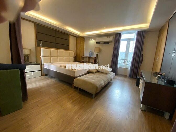 📱 NHÀ RỘNG MT C18_(K300)_10x20m_TRỆT 3 LẦU MỚI ĐẸP.