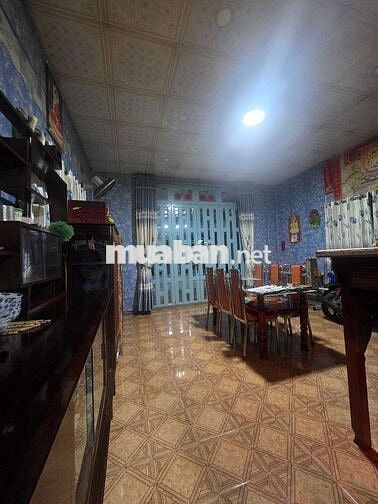 Nhà vườn gần 800m² thổ cư 100% huyện Đức huệ long an