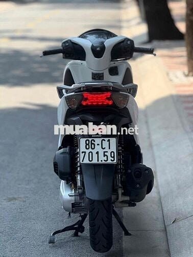 SH 150i 2017 ( HÀNG BỎ MẪU LƯỚT )