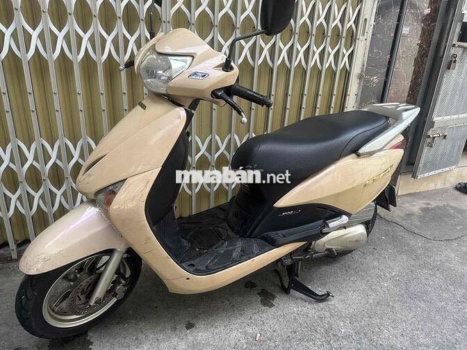 Honda Lead 2011 Vàng kem