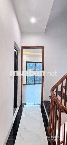 NHÀ 40M² 4 TẦNG 5 NGỦ SÁT VIN ĐAN PHƯỢNG