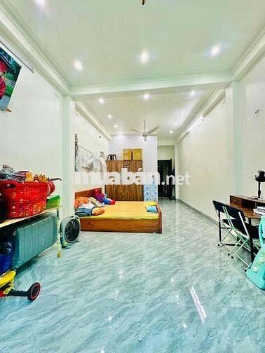 bán nhà triều khúc. diện tích . 50 m2 : Giá 10.5 . tỷ