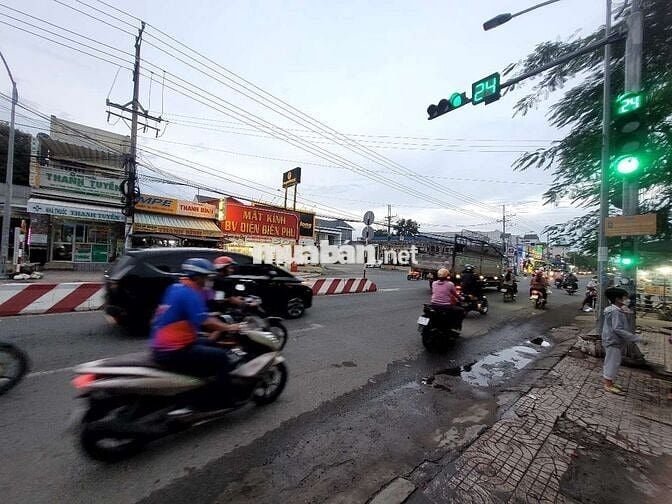 Bán nền Chợ TT Phú Hòa, mặt tiền đường Trần Phú (943)