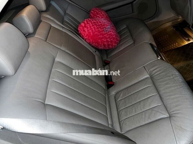 Mercedes-Benz E300 2010 Đen 91.000 km