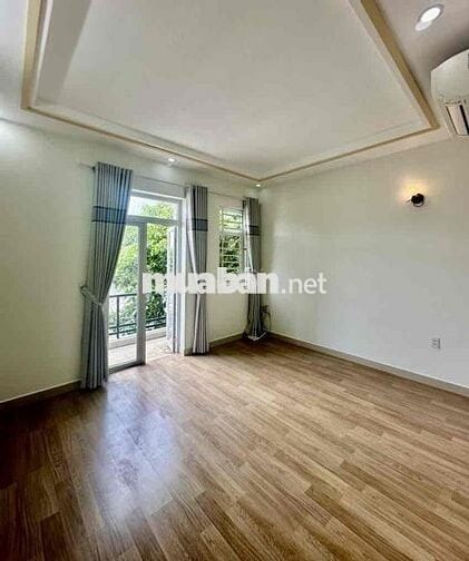 Bán nhà 3 tầng gần Phạm Văn Đồng, 65m2, HXH, giá 6.1tỷ Thủ Đức. gấp