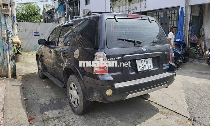 Ford Escape 2006 2.3L AT 98500 km