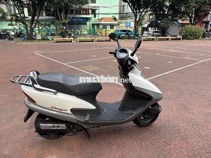 Honda Spacy 125 Nhật Bản đời 2000.