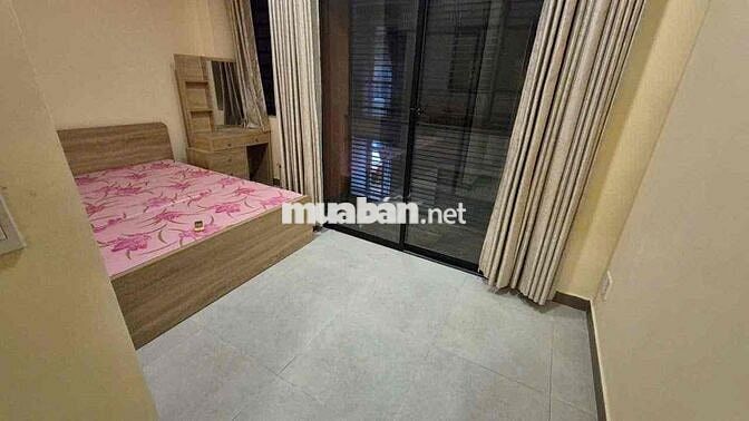 Cho thuê 1 tầng trong căn nhà ở.