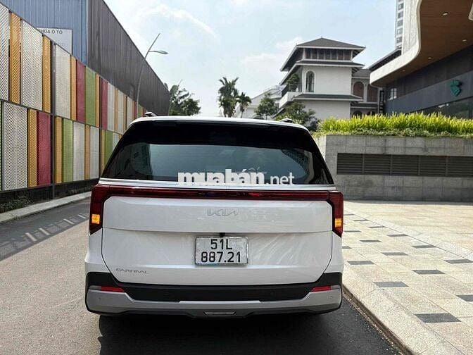 Siêu Lướt Kia Carnival 2025 Luxury 2.2D - 15000 km