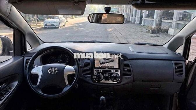 Toyota Innova 2013 2.0E MT 85.000km Chuẩn Zin