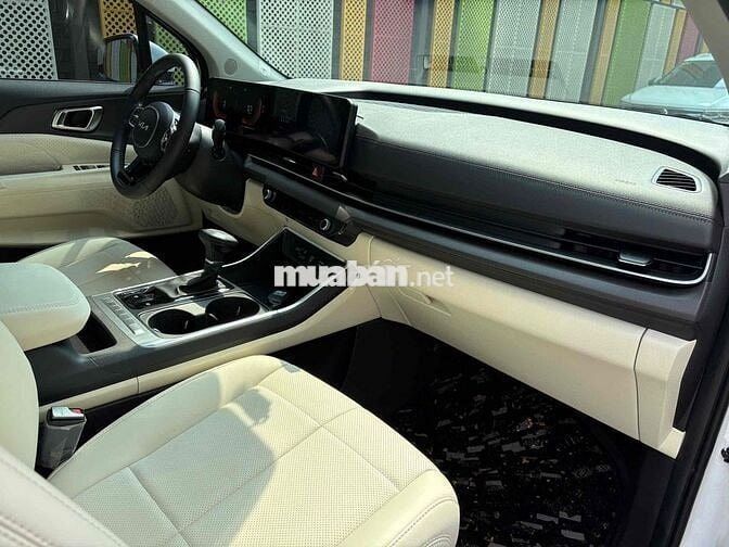 Siêu Lướt Kia Carnival 2025 Luxury 2.2D - 15000 km