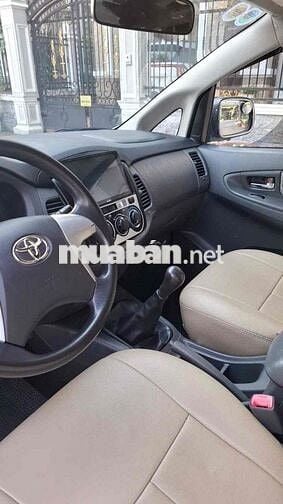 Toyota Innova 2013 2.0E MT 85.000km Chuẩn Zin