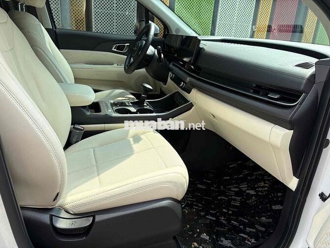 Siêu Lướt Kia Carnival 2025 Luxury 2.2D - 15000 km