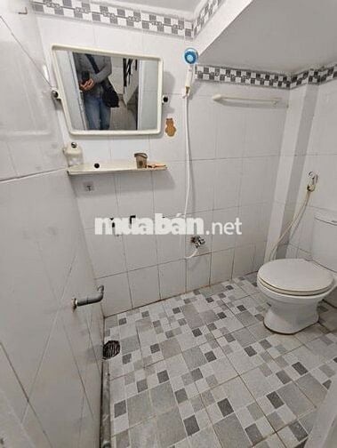 Cho thuê nhà 4 triêụ 2 góc mặt tiền gần bệnh viện Phụ Sản Cần Thơ