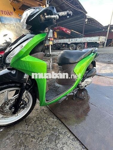 Honda Vision Xanh lá Đen
