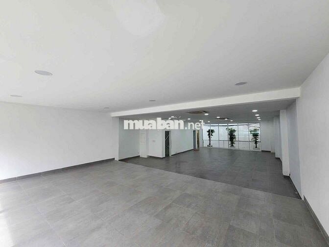 CHO THUÊ NHÀ 3 TẦNG DTSD :450m2 , NGANG :10M , NHÀ MỚI ĐẸP XÂY