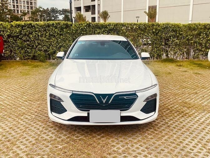 VinFast Lux A2.0 2022 A2.0 Tiêu chuẩn - 23878 km