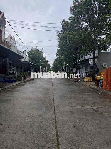 Bán Gấp Dãy Trọ Gồm 1 Kiot +4 phòng 150m2 790Tr Ngay chợ đêm Bàu Bàng