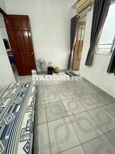 Cho thuê căn hộ 2PN gần Đầm Sen nhà đẹp sạch sẽ - giá mềm