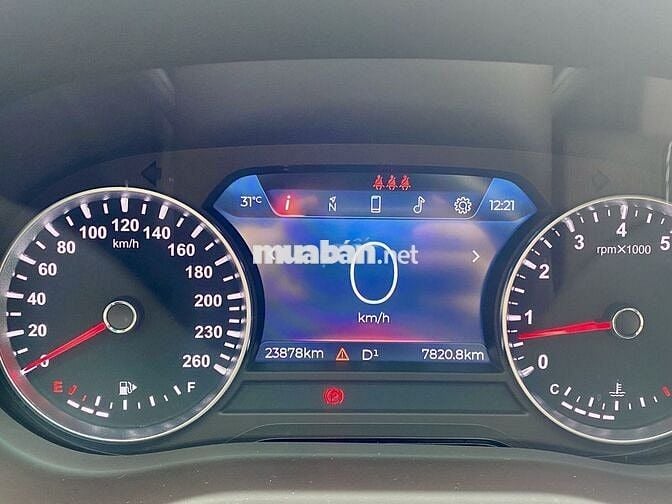 VinFast Lux A2.0 2022 A2.0 Tiêu chuẩn - 23878 km