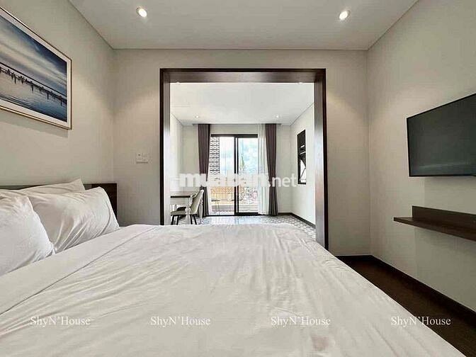 CHDV full nội thất, cực rộng, ban công cử sổ ngay gần sân bay TSN