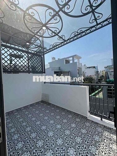 Bán nhà mới vào ở liền quận 6, sổ hồng hoàn công đầy đủ