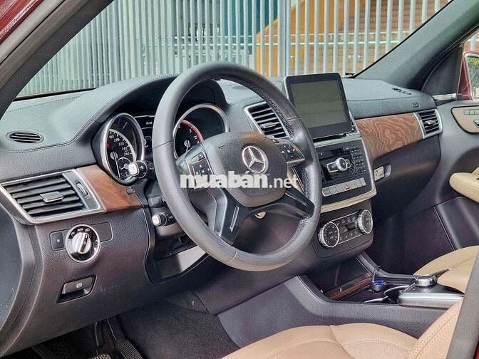 Mercedes-Benz GL350 CDI Đỏ Model 2016