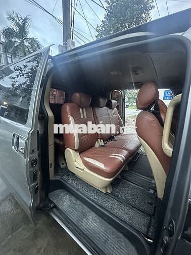 Hyundai Starex 2015 2.5D MT - 300000 km