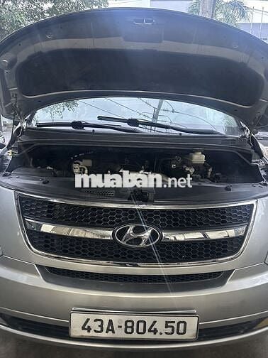 Hyundai Starex 2015 2.5D MT - 300000 km