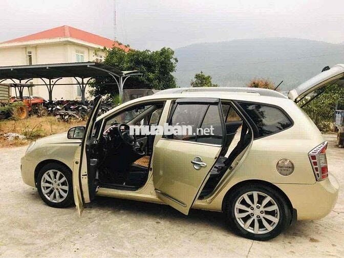 GIA ĐÌNH LÊN ĐỜI CẦN BÁN